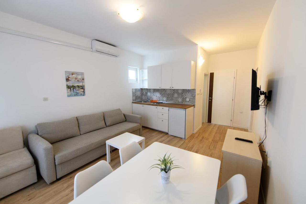 Cozy Beach Apartments Makarska Eksteriør bilde